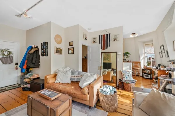 $3,475 | 73 Main Street, Unit 11, Boston, MA 02129