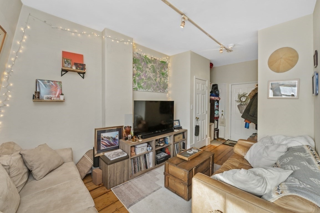 73 Main Street, Unit 11 Boston, MA 02129 - Photo 3 of 10