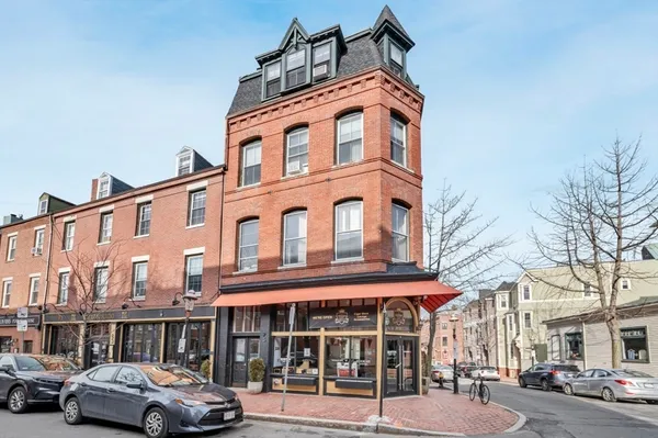 $3,475 | 73 Main Street, Unit 11, Boston, MA 02129