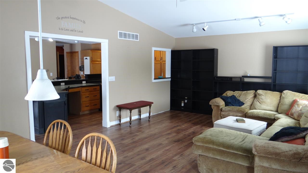 7911 North 7 Road Mesick, MI 49668 - Photo 14 of 24 1780042-13.JPG