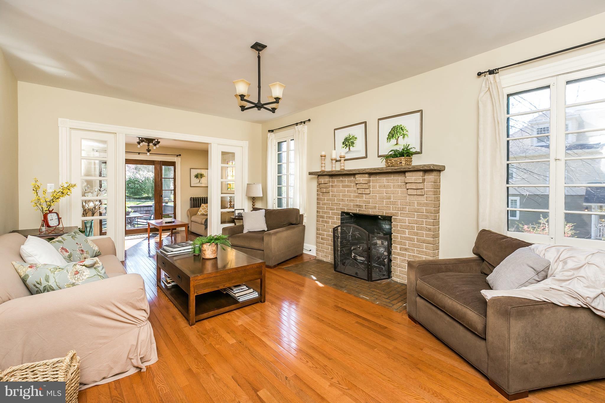 9 Dutton Avenue Baltimore, MD 21228 - Photo 6 of 30 Cozy gas firepace FP with mantle