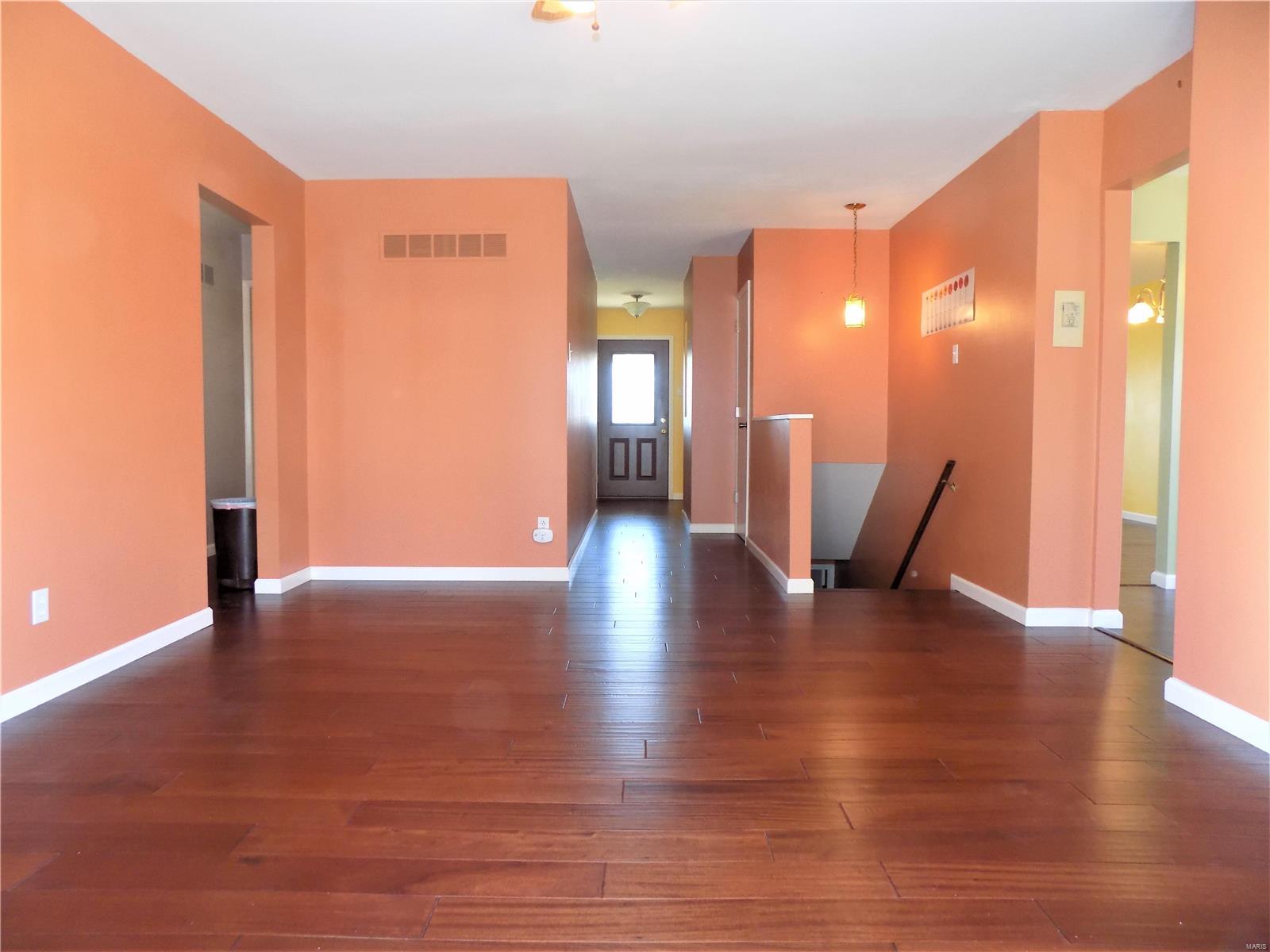 4419 Weber Road St. Louis, MO 63123 - Photo 17 of 31