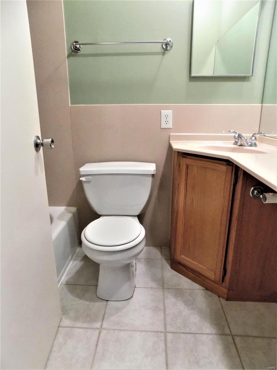 4419 Weber Road St. Louis, MO 63123 - Photo 7 of 31