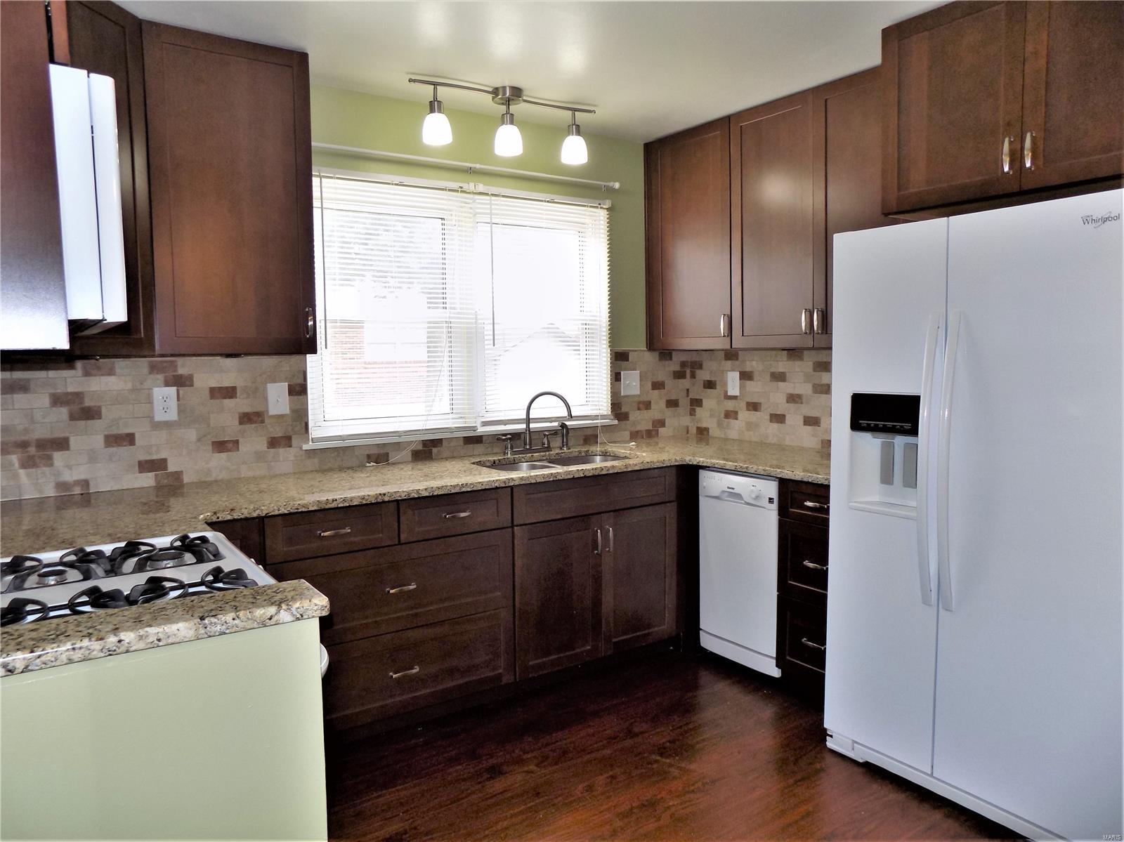 4419 Weber Road St. Louis, MO 63123 - Photo 8 of 31