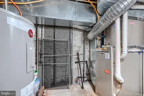 $389,000 | 109 East West Street, Baltimore, MD 21230