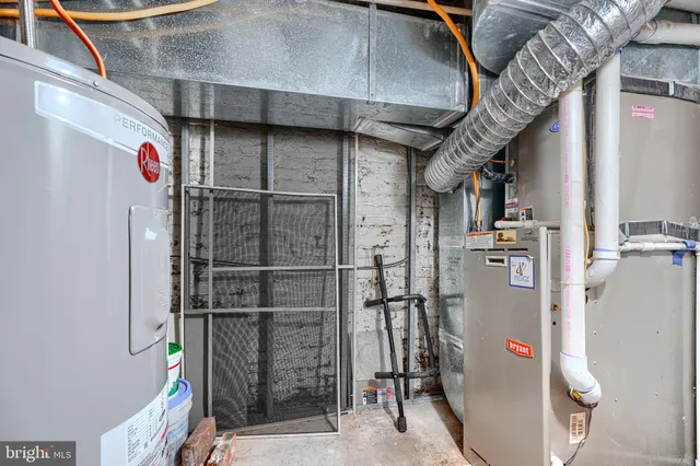 $389,000 | 109 East West Street, Baltimore, MD 21230