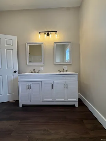 $179,900 | 825 Illinois Street, Bicknell, IN 47512