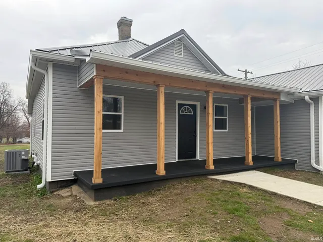 $179,900 | 825 Illinois Street, Bicknell, IN 47512