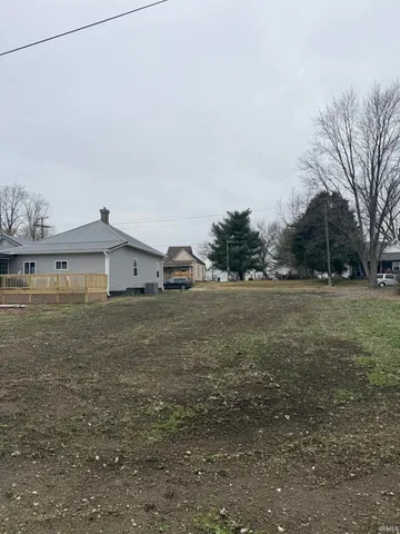 $179,900 | 825 Illinois Street, Bicknell, IN 47512