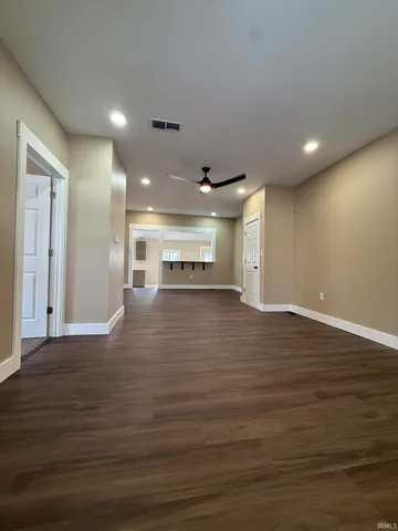 $179,900 | 825 Illinois Street, Bicknell, IN 47512