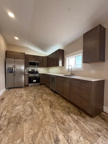 $179,900 | 825 Illinois Street, Bicknell, IN 47512