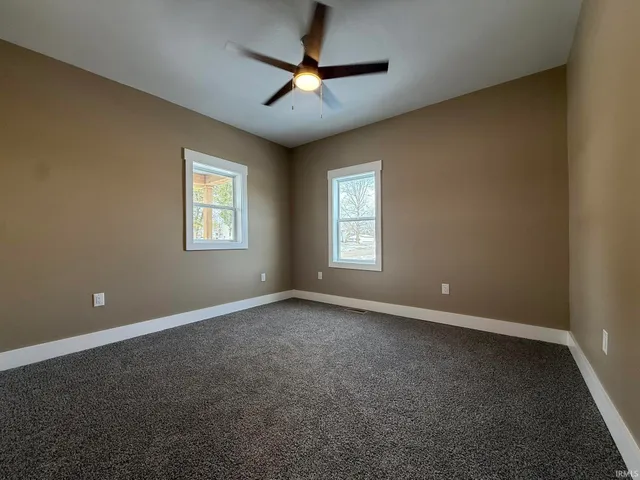 $179,900 | 825 Illinois Street, Bicknell, IN 47512