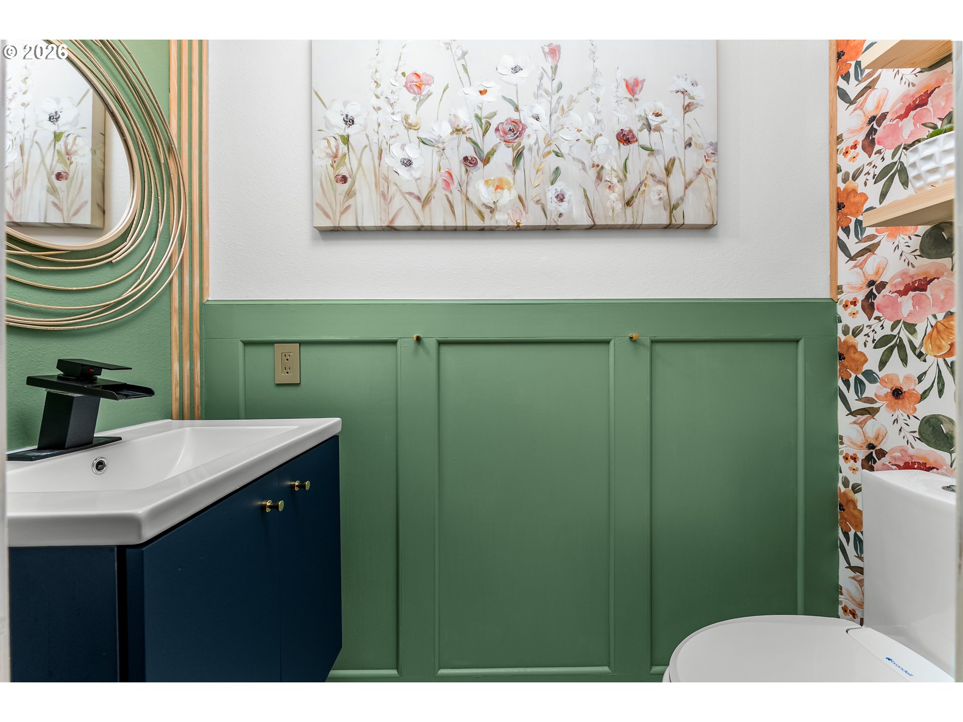 8500 Southwest 184th Loop Beaverton, OR 97007 - Photo 19 of 46 Bathroom