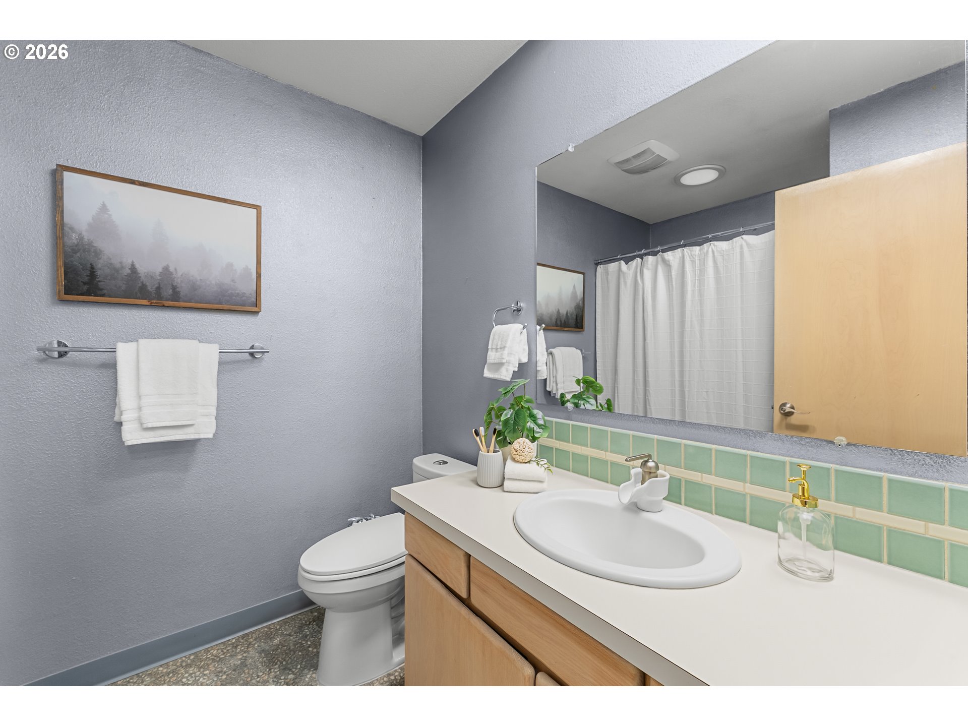 8500 Southwest 184th Loop Beaverton, OR 97007 - Photo 24 of 46 Bathroom