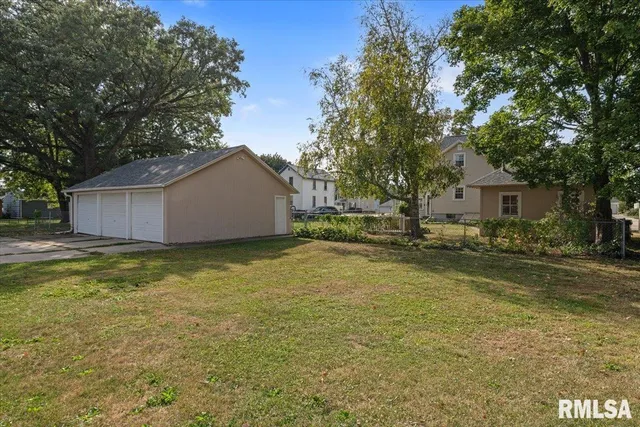 $269,900 | 608 South Oakwood Avenue, Geneseo, IL 61254