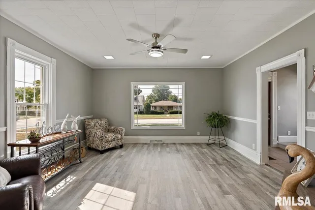 $269,900 | 608 South Oakwood Avenue, Geneseo, IL 61254