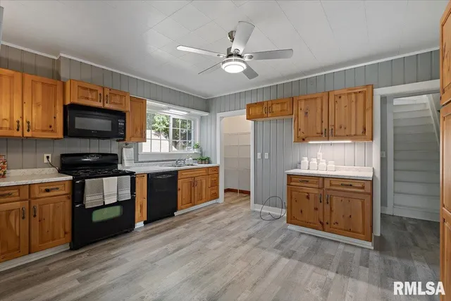 $269,900 | 608 South Oakwood Avenue, Geneseo, IL 61254