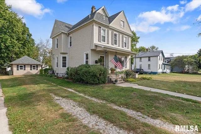 $269,900 | 608 South Oakwood Avenue, Geneseo, IL 61254