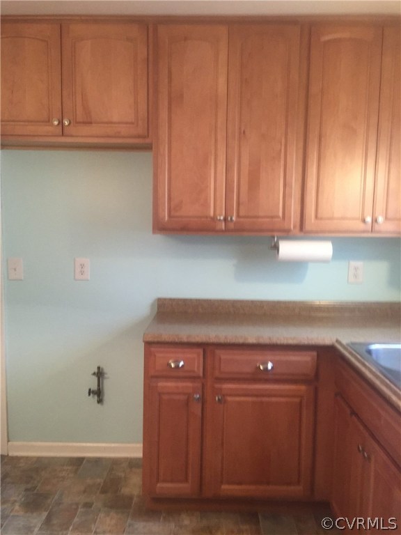 500 Huntington Road Colonial Heights, VA 23834 - Photo 8 of 24 Gallery Image 8