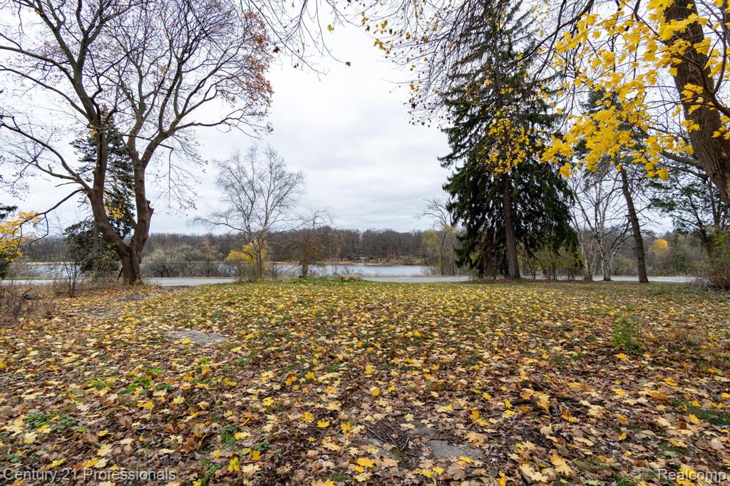 Lot 2 West Walton Pontiac, MI 48340 - Photo 3 of 21