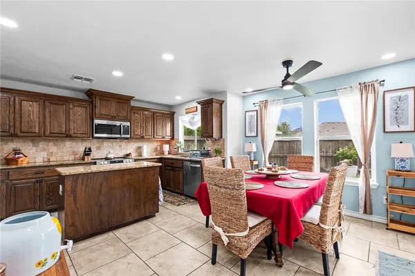 $342,500 | 3601 Garnet Court, Corpus Christi, TX 78414