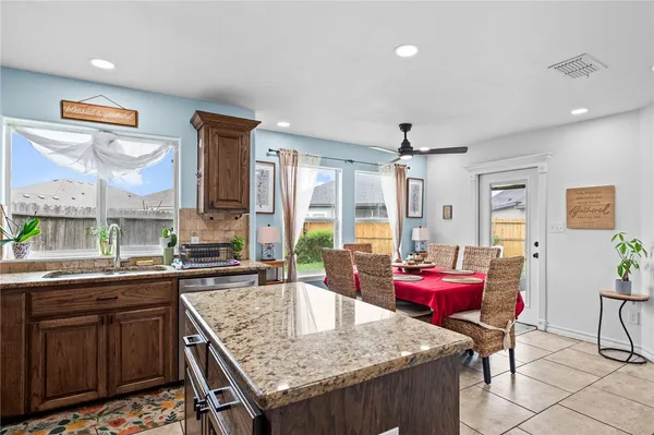 $342,500 | 3601 Garnet Court, Corpus Christi, TX 78414