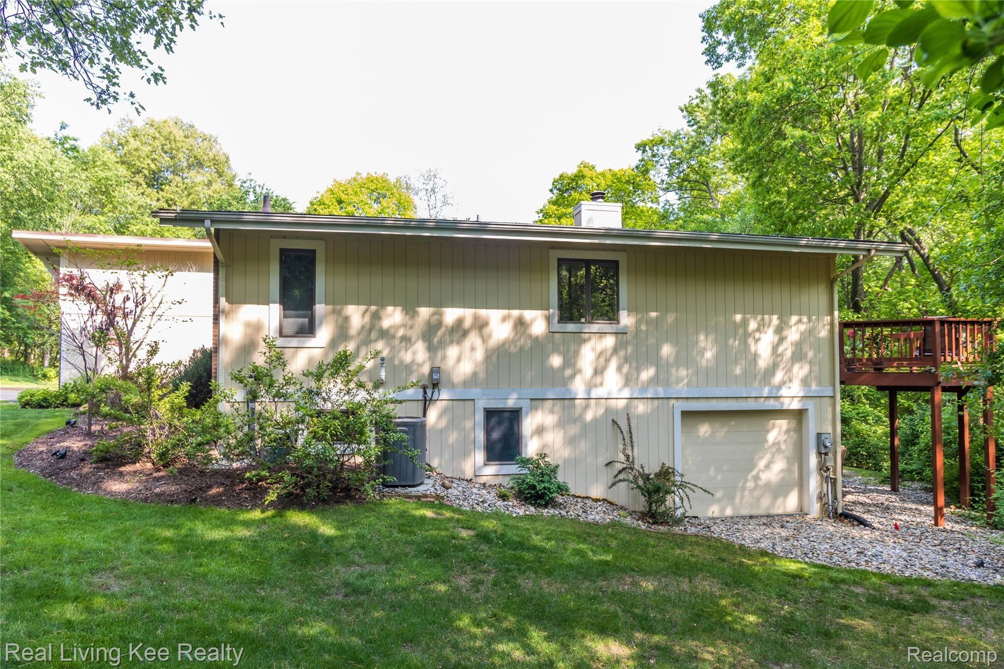 5330 Old Mill Road Rochester, MI 48306 - Photo 54 of 77 Exteriors 14.JPG