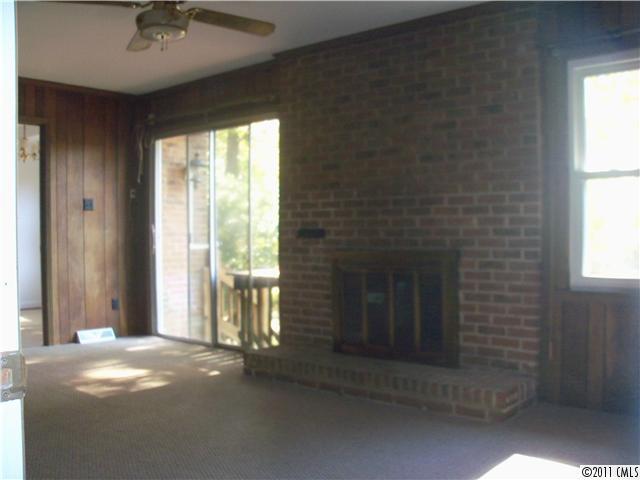 7031 Crossridge Road Charlotte, NC 28214 - Photo 12 of 16 Gallery Image 12