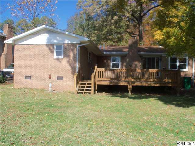7031 Crossridge Road Charlotte, NC 28214 - Photo 4 of 16 Gallery Image 4