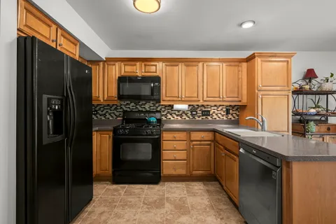 $325,000 | 675 Princeton Court, Round Lake Beach, IL 60073