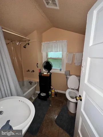 $135,000 | 107 Ash Street, Coatesville, PA 19320