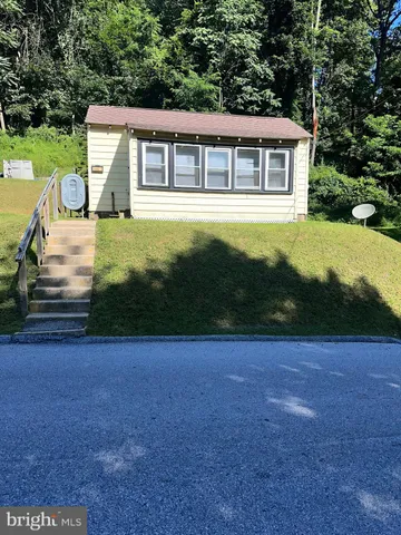 $135,000 | 107 Ash Street, Coatesville, PA 19320