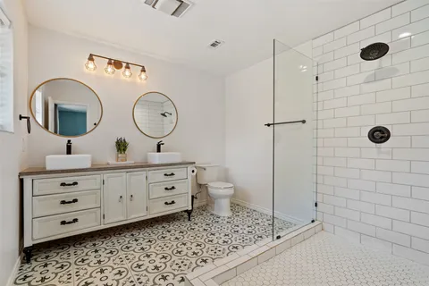 $675,000 | 121 Merrywood Lane, San Marcos, TX 78666