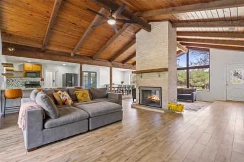 $675,000 | 121 Merrywood Lane, San Marcos, TX 78666