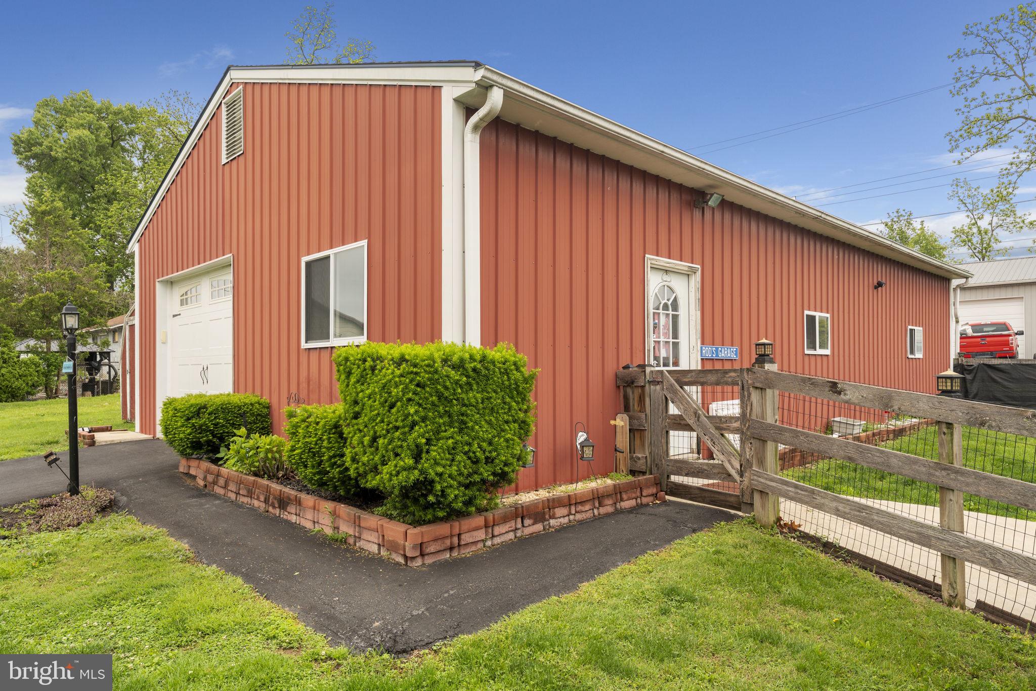 2313 Berkley Road Reading, PA 19605 - Photo 29 of 31