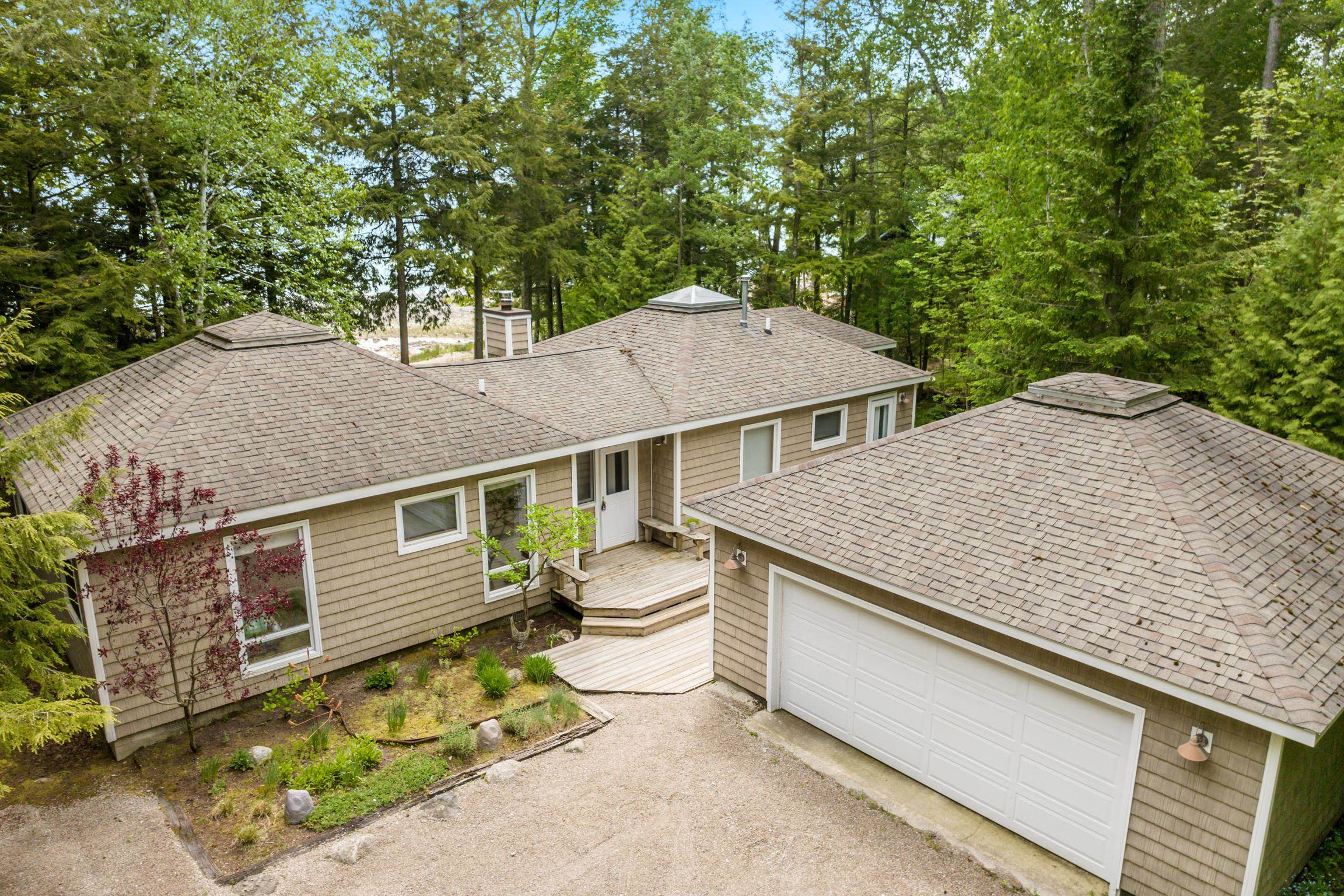 5088 Omena Point Road Omena, MI 49674 - Photo 2 of 58 1934984-83379062-3e2a-469a-983a-da4efb1ea53b.JPG