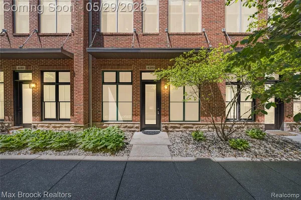 $3,400 | 420 Lewis Court, Birmingham, MI 48009