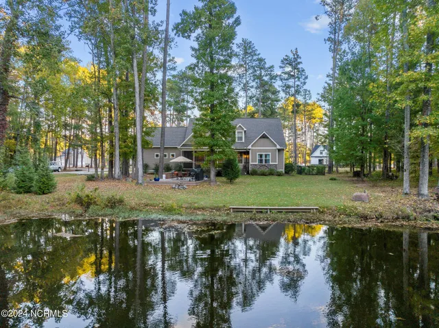 $799,900 | 2 Thagard Lane, Whispering Pines, NC 28327