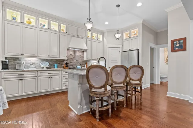 $799,900 | 2 Thagard Lane, Whispering Pines, NC 28327