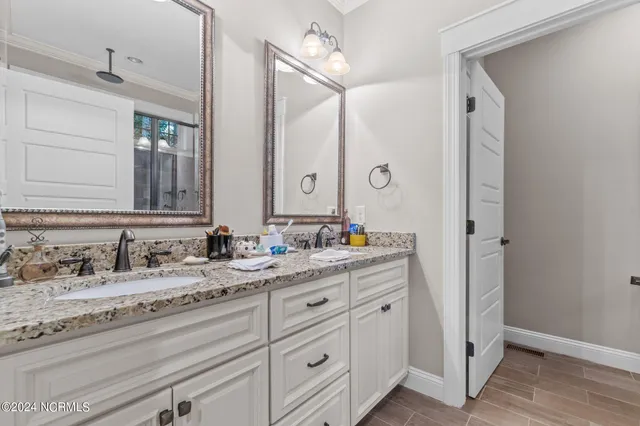 $799,900 | 2 Thagard Lane, Whispering Pines, NC 28327