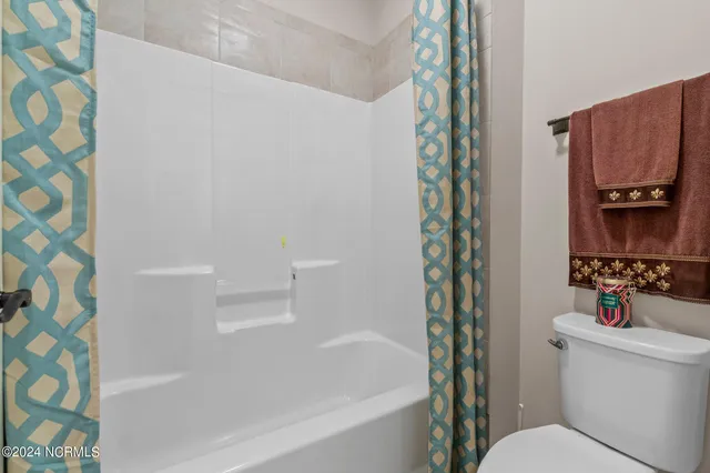 $799,900 | 2 Thagard Lane, Whispering Pines, NC 28327