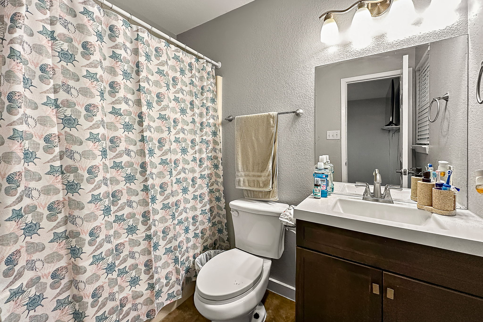 700 Misty Morning Way Round Rock, TX 78664 - Photo 13 of 36 Unit B - Master Bathroom