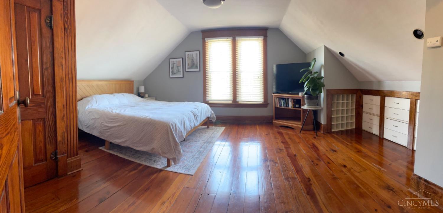 6812 Plainfield Road Cincinnati, OH 45236 - Photo 13 of 29