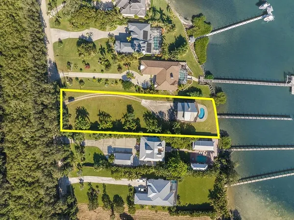 $1,700,000 | 8820 44th Avenue, Sebastian, FL 32958