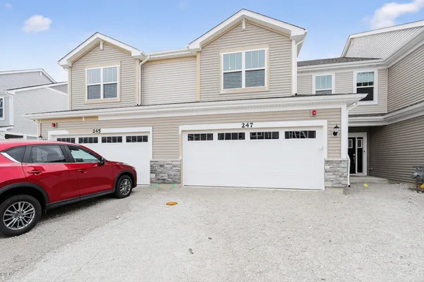 $1,999 | 247 Cooney Way, Oswego, IL 60543