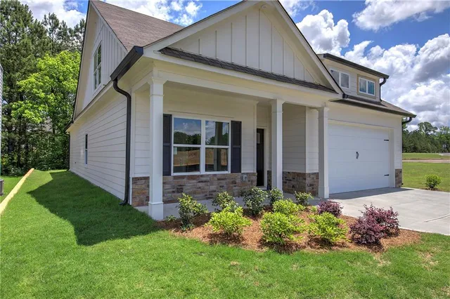 $412,990 | 141 Sunflower Circle, Cartersville, GA 30121