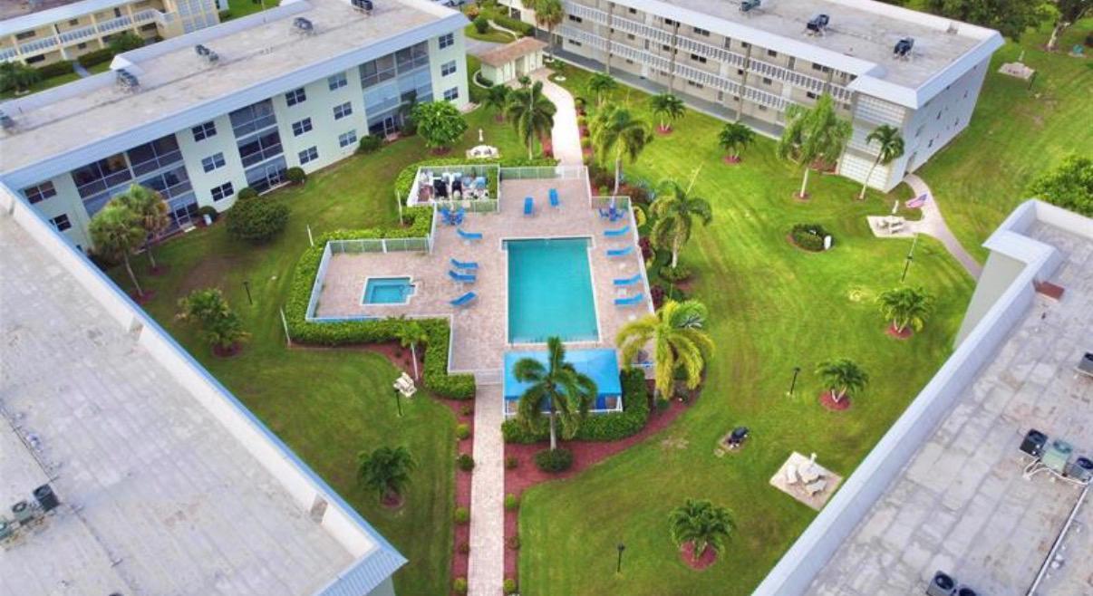 9880 Marina Boulevard, Unit 1520 Boca Raton, FL 33428 - Photo 34 of 36 Pool View