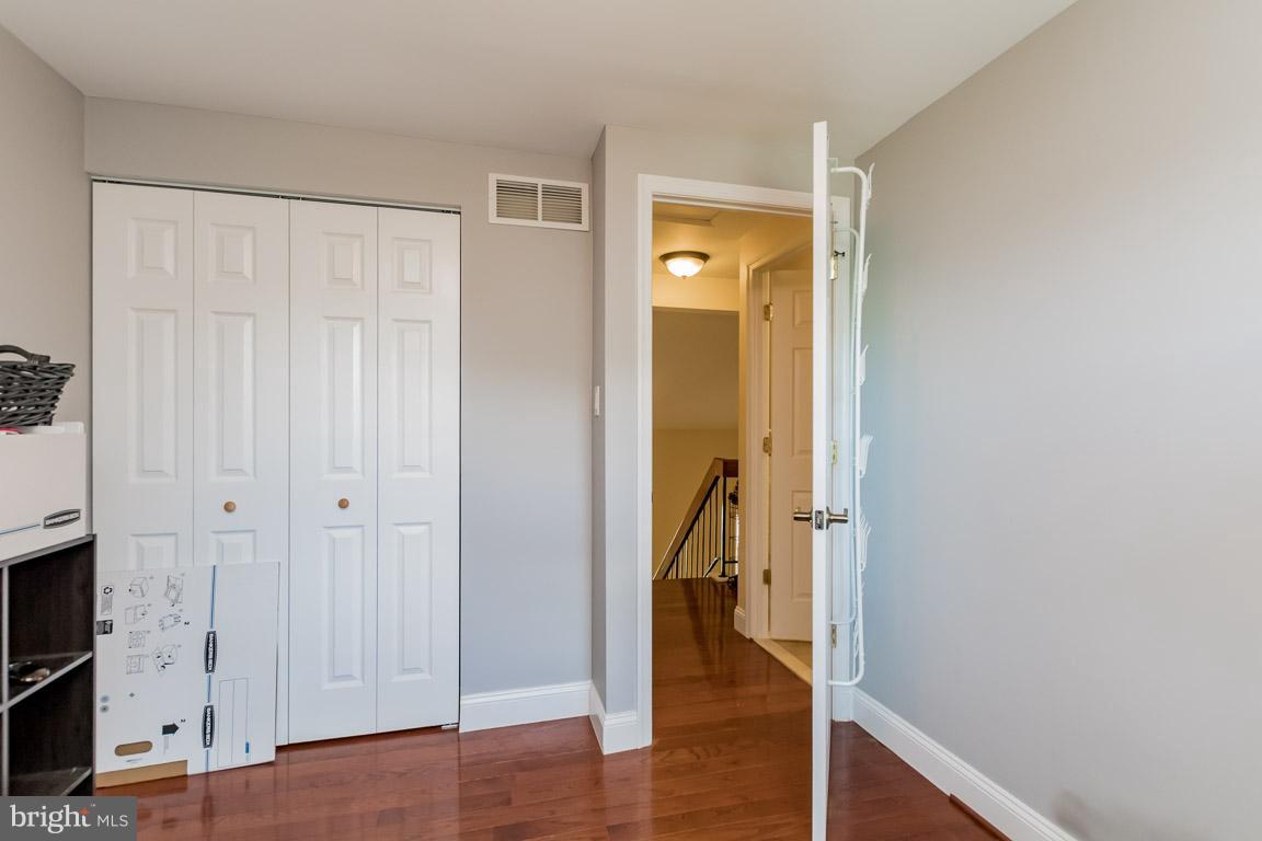 5 Vicky Court Baltimore, MD 21236 - Photo 28 of 30 Bedroom
