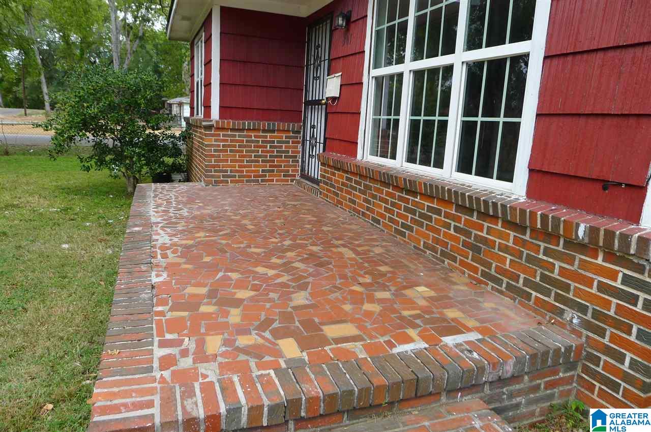 301 27th Street Southwest Birmingham, AL 35211 - Photo 3 of 21