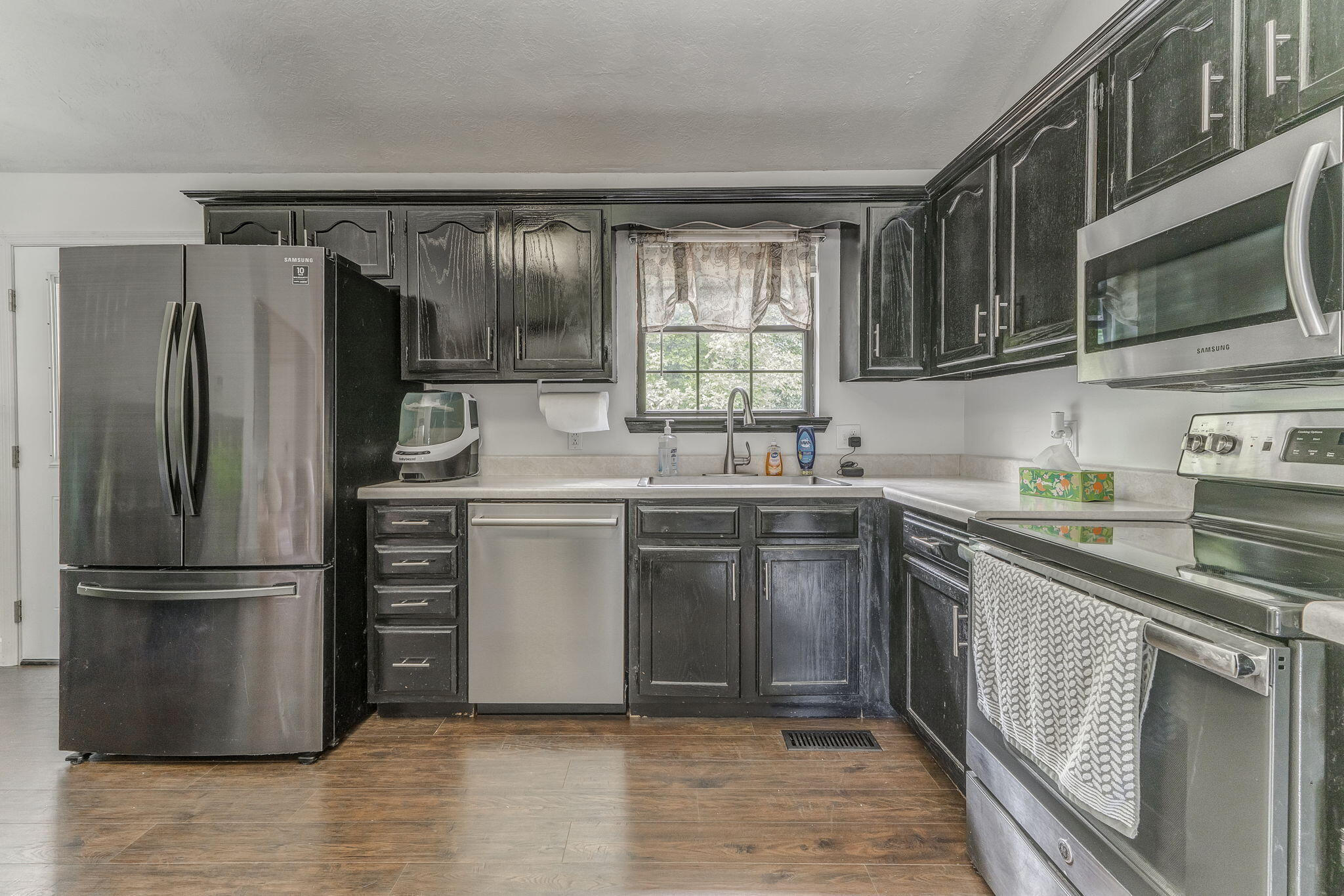 15 Pine Street Ringgold, GA 30736 - Photo 11 of 27 Kitchen 4 15